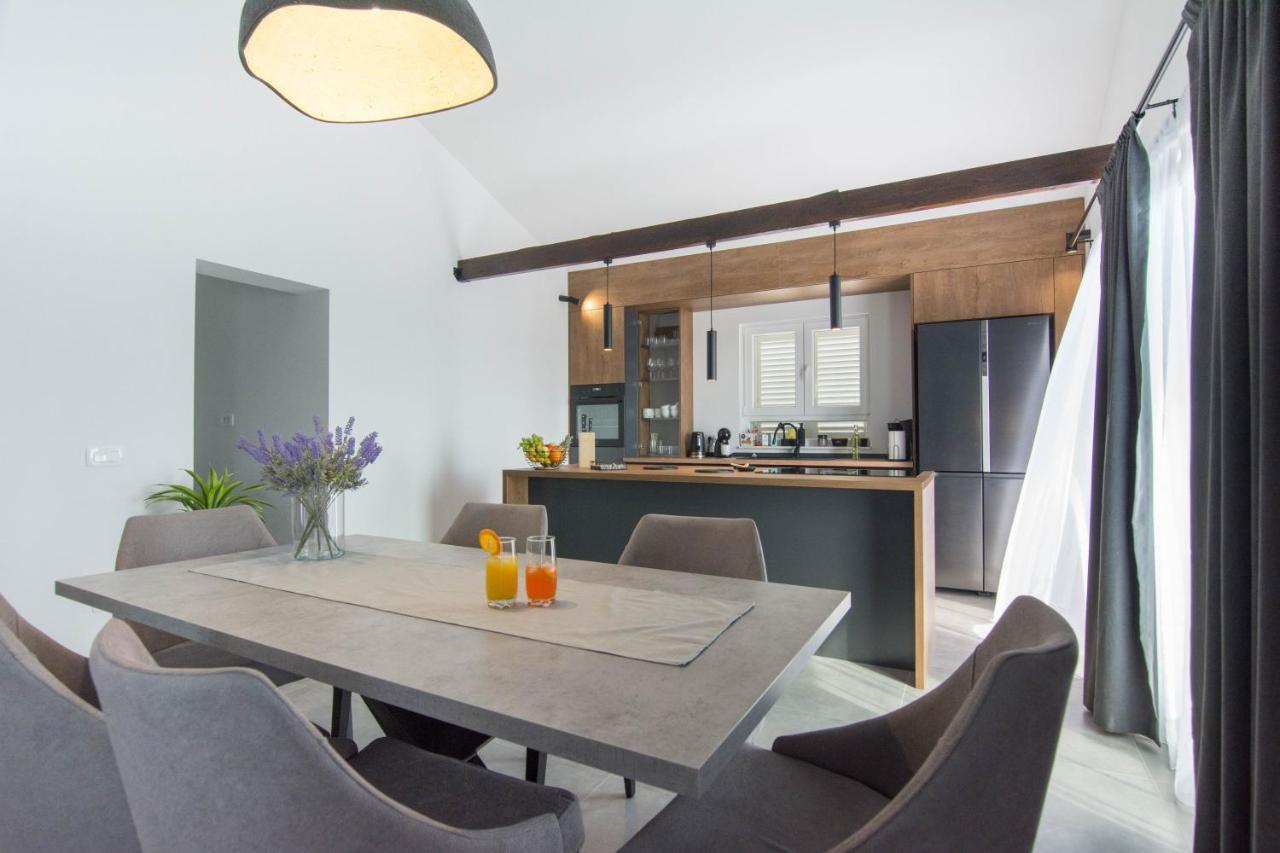 Stina Apartment บีโอกราดนาโมรู ภายนอก รูปภาพ