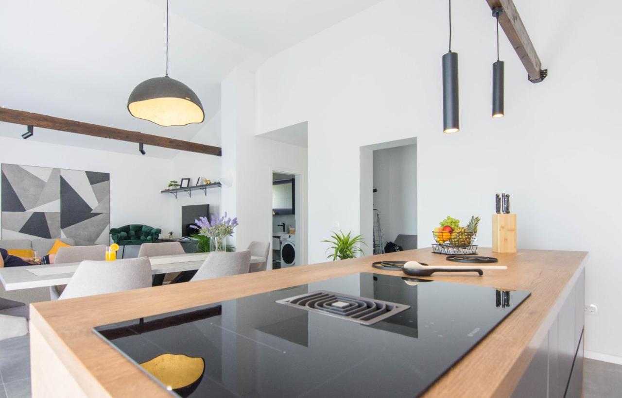 Stina Apartment บีโอกราดนาโมรู ภายนอก รูปภาพ