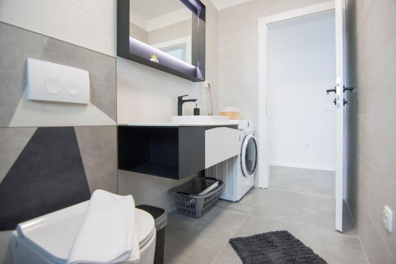 Stina Apartment บีโอกราดนาโมรู ภายนอก รูปภาพ