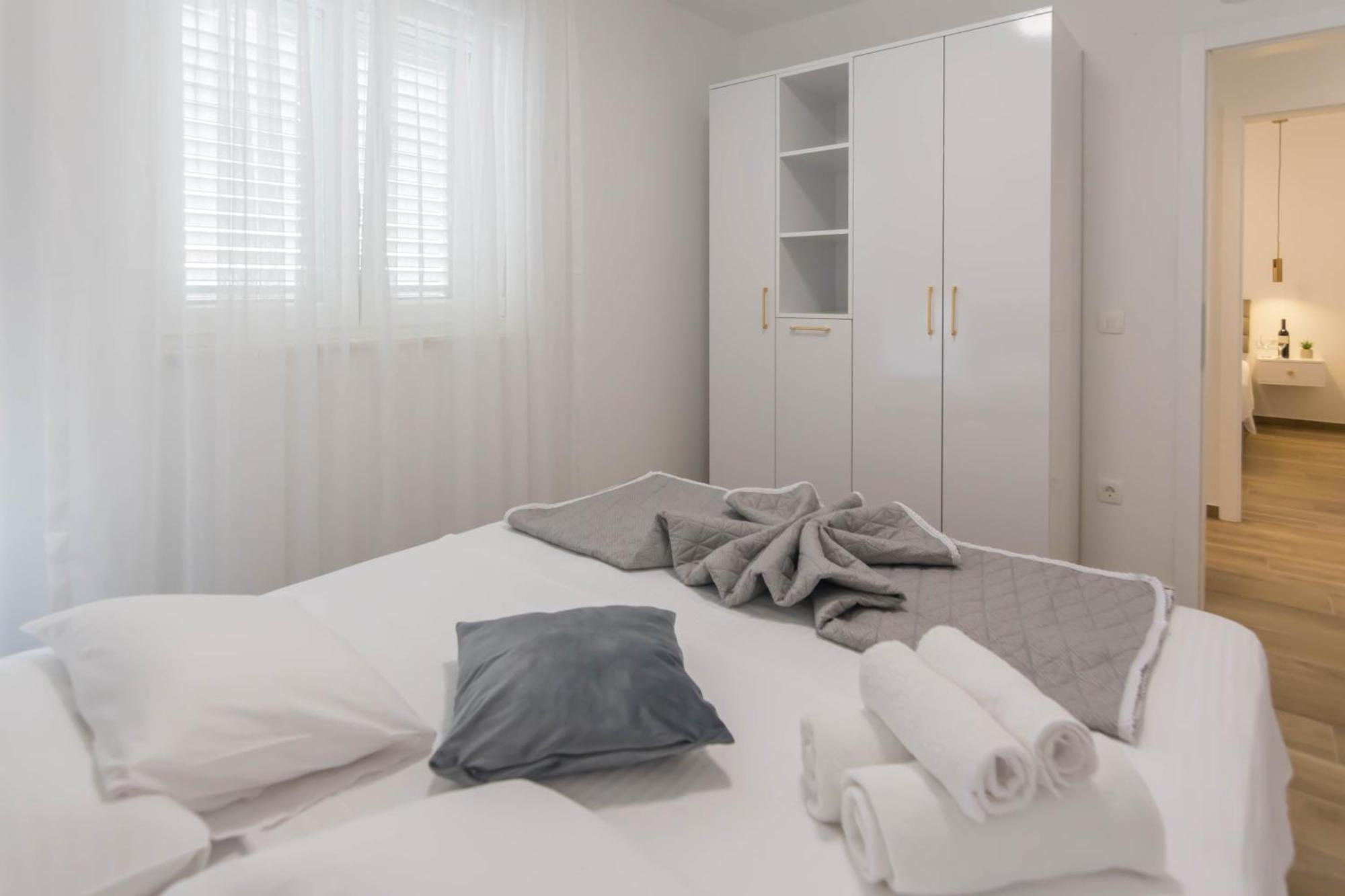 Stina Apartment บีโอกราดนาโมรู ภายนอก รูปภาพ