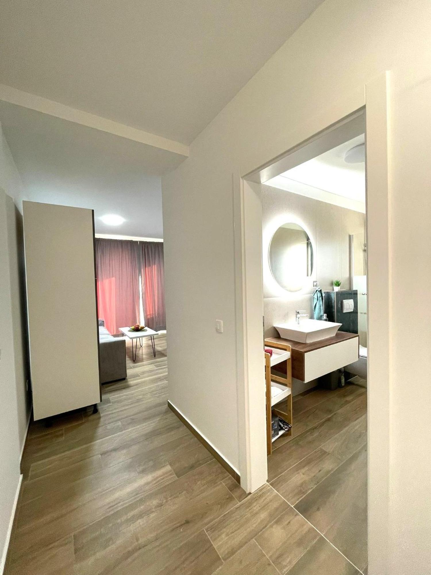 Stina Apartment บีโอกราดนาโมรู ภายนอก รูปภาพ