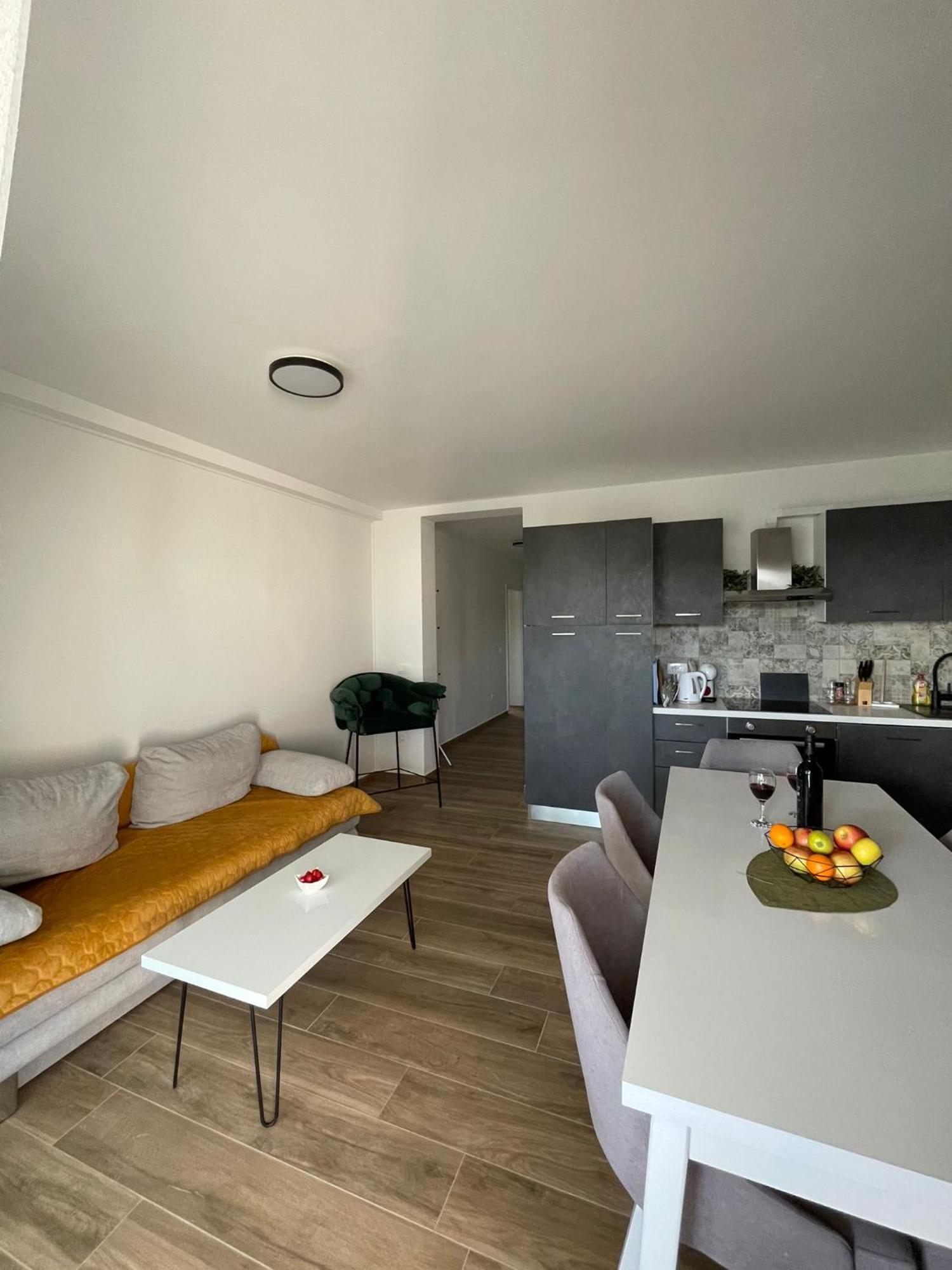 Stina Apartment บีโอกราดนาโมรู ภายนอก รูปภาพ