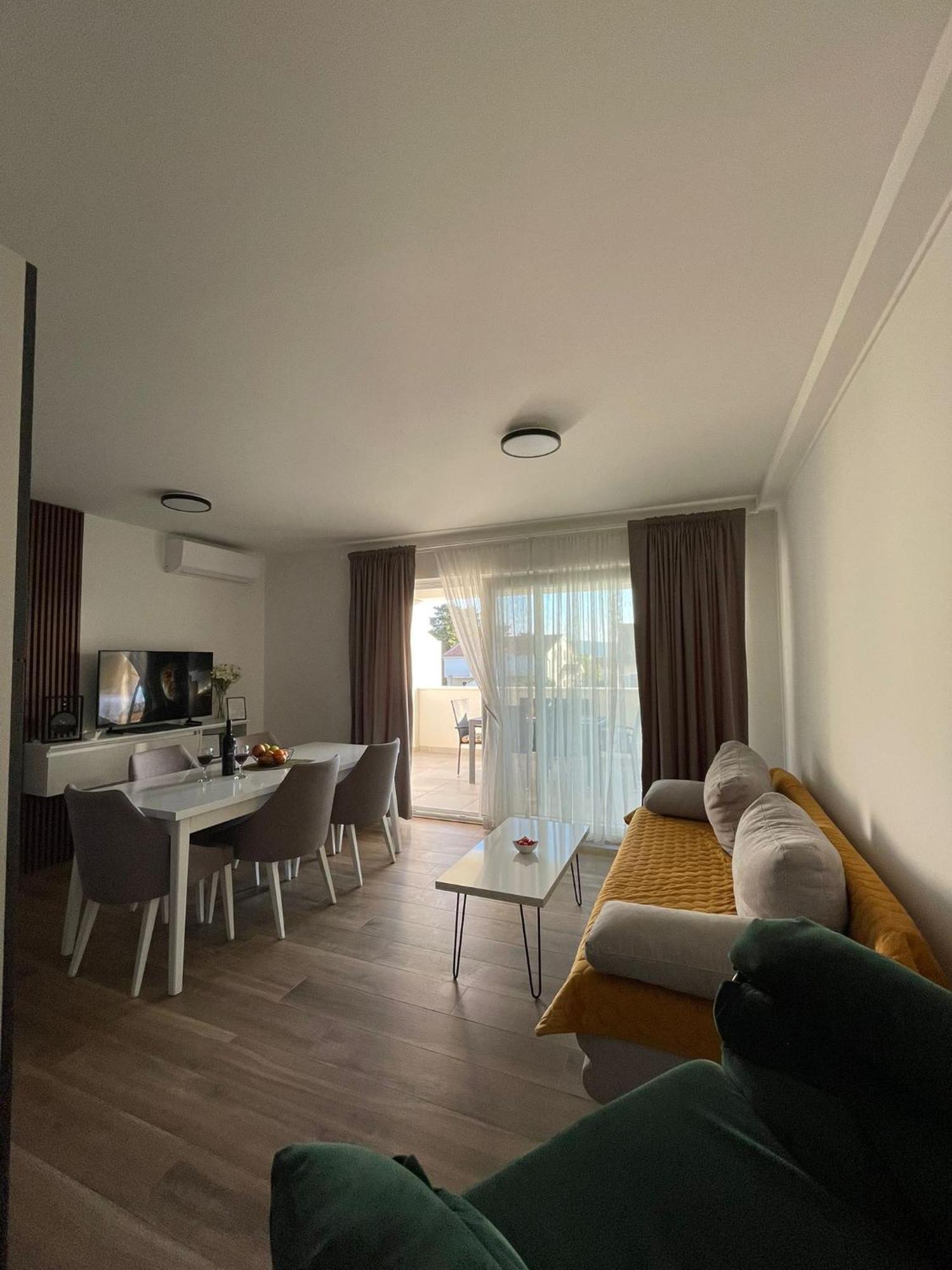 Stina Apartment บีโอกราดนาโมรู ภายนอก รูปภาพ